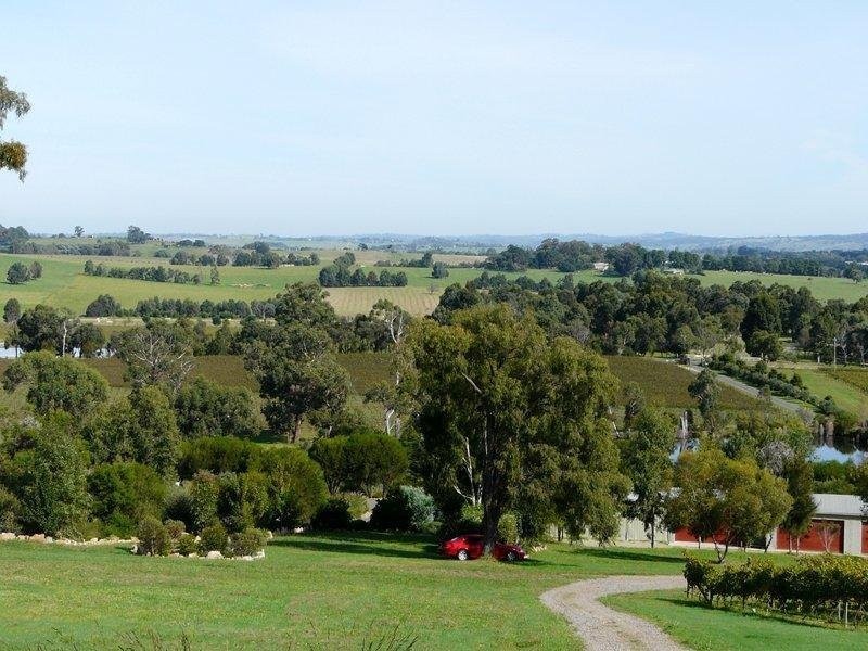 - Boundary Road, Coldstream VIC 3770