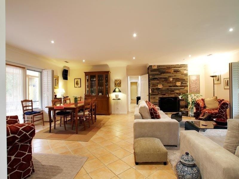 - Boundary Road, Coldstream VIC 3770