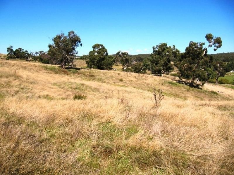 - Old Calder Highway, Malmsbury VIC 3446