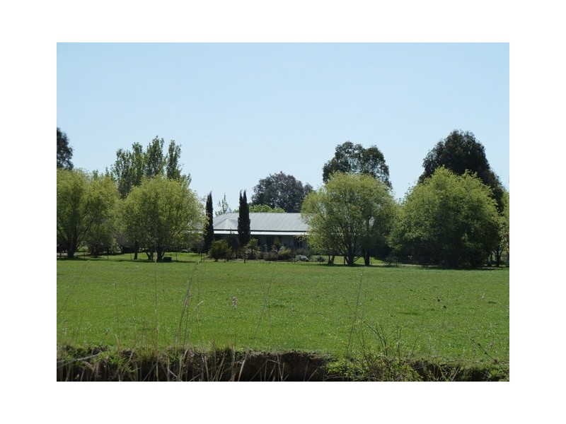 171 Mitchell Rd, Echuca VIC 3564