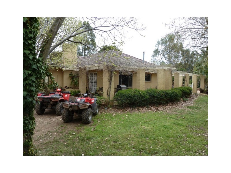 - Barham-Deniliquin Rd, Caldwell NSW 2710