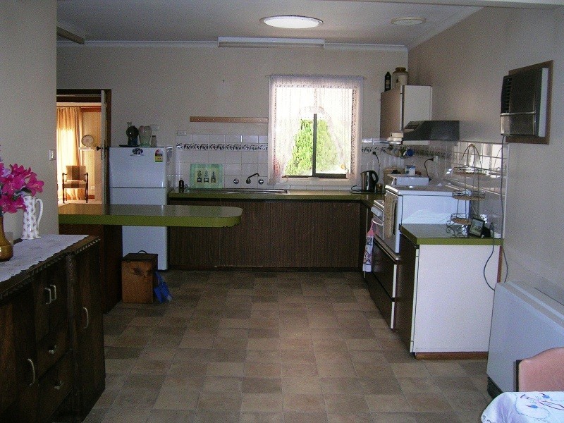 10 Johnston St, Alexandra VIC 3714