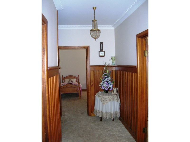 10 Johnston St, Alexandra VIC 3714