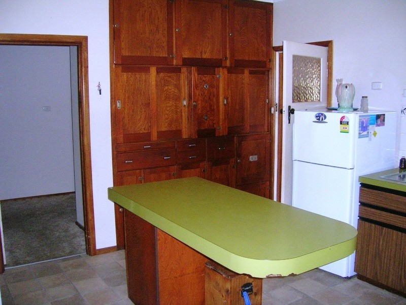 10 Johnston St, Alexandra VIC 3714