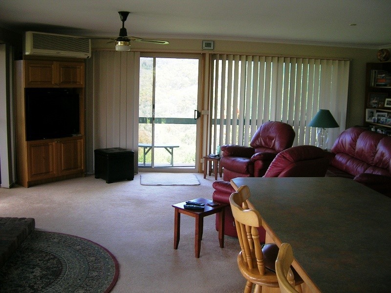 55 Joe Taylor Rise, Eildon VIC 3713