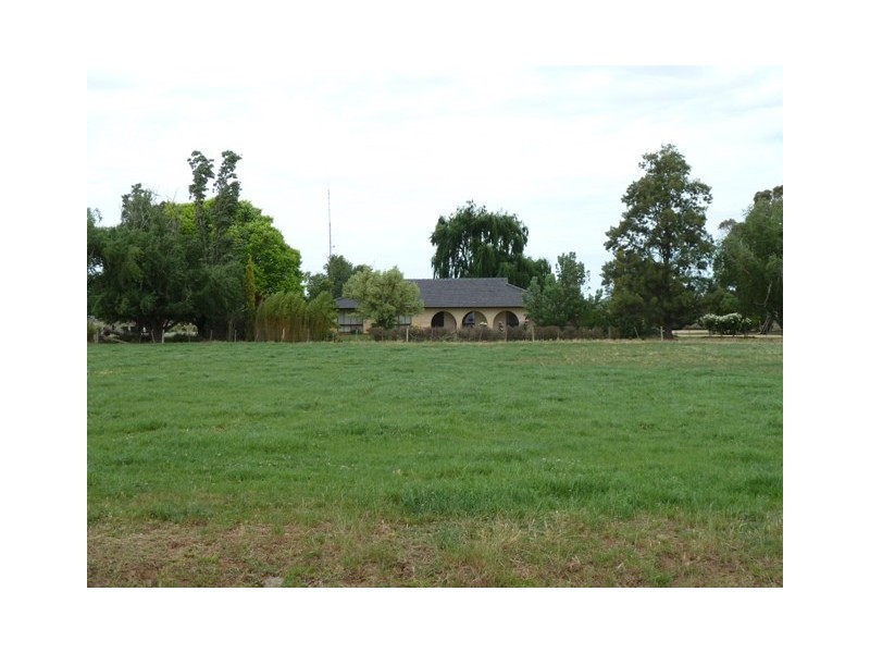 2547 Strathallan Rd, Lockington VIC 3563