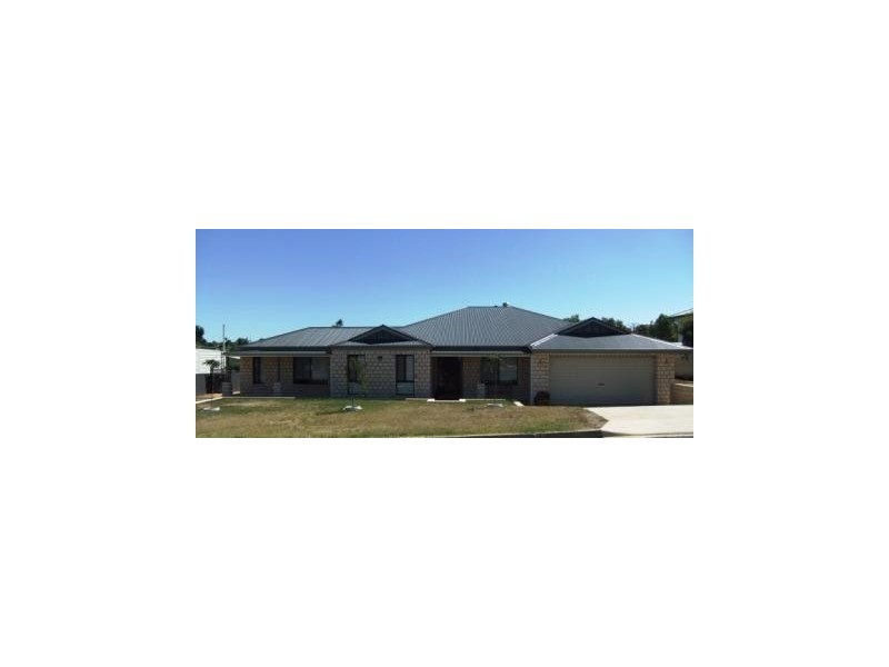 31 Canterbury Street, St Arnaud VIC 3478