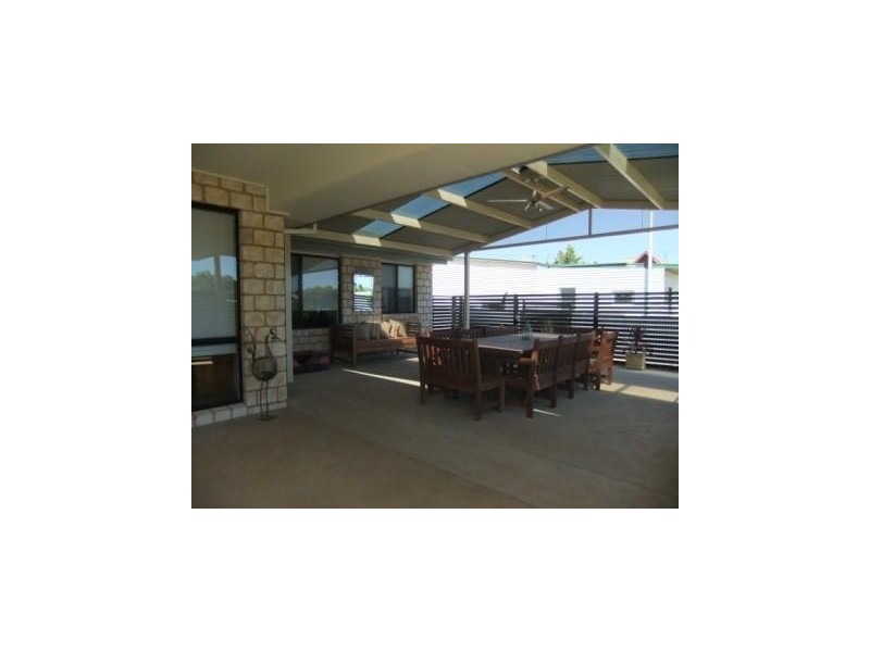 31 Canterbury Street, St Arnaud VIC 3478