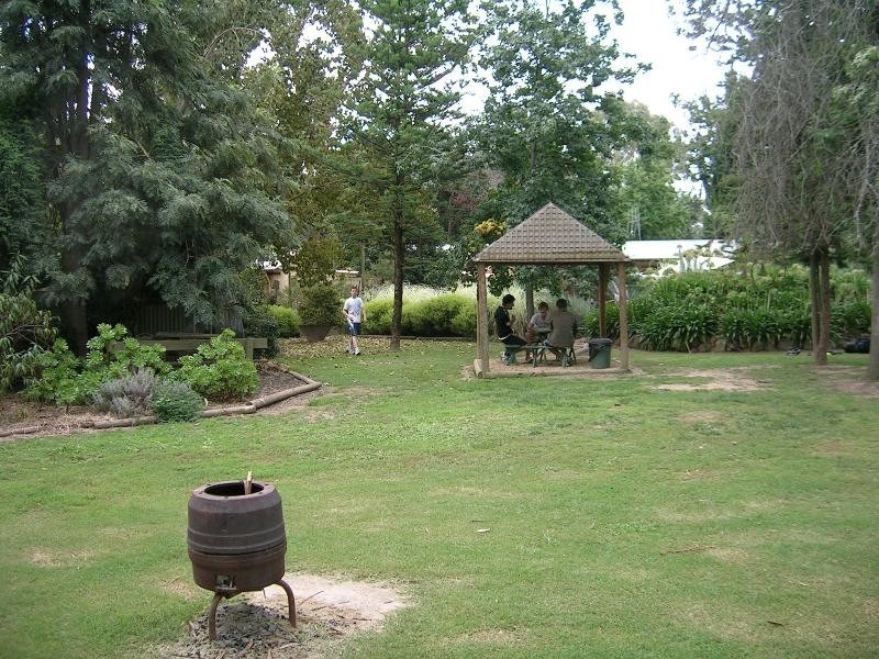 2121 Great Alpine Road, Everton VIC 3678