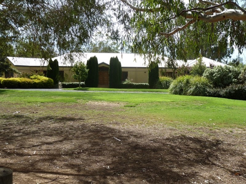 94 Murray Drive, Echuca VIC 3564