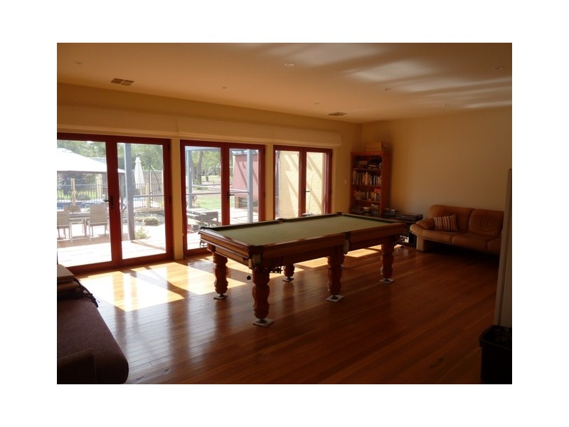 94 Murray Drive, Echuca VIC 3564