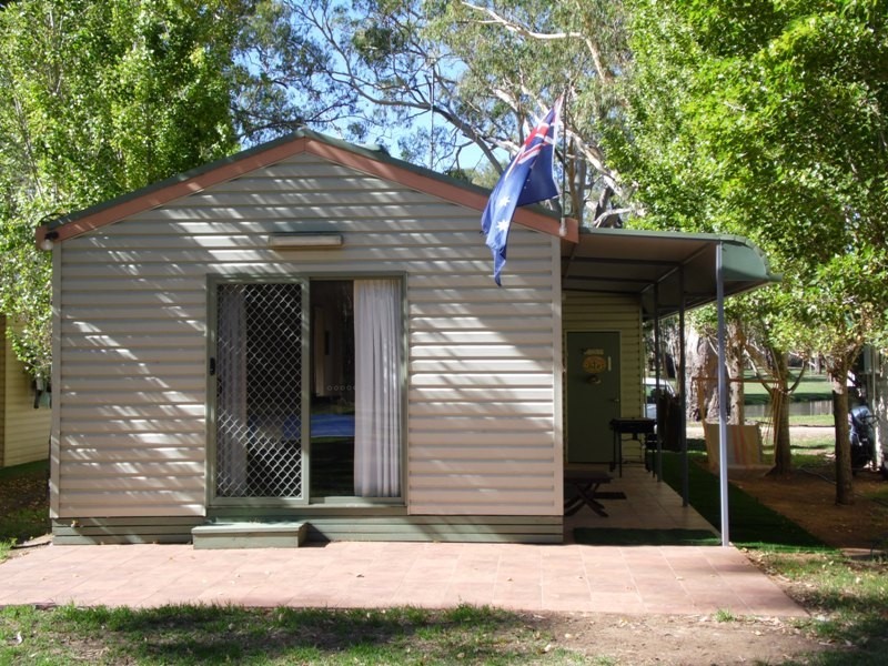 Unit 31 “Tarragon Lodge” Picnic Point, Mathoura NSW 2710