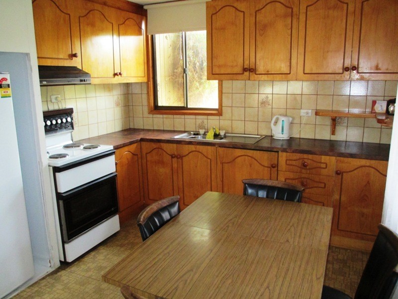 24 Hillside Avenue, Eildon VIC 3713