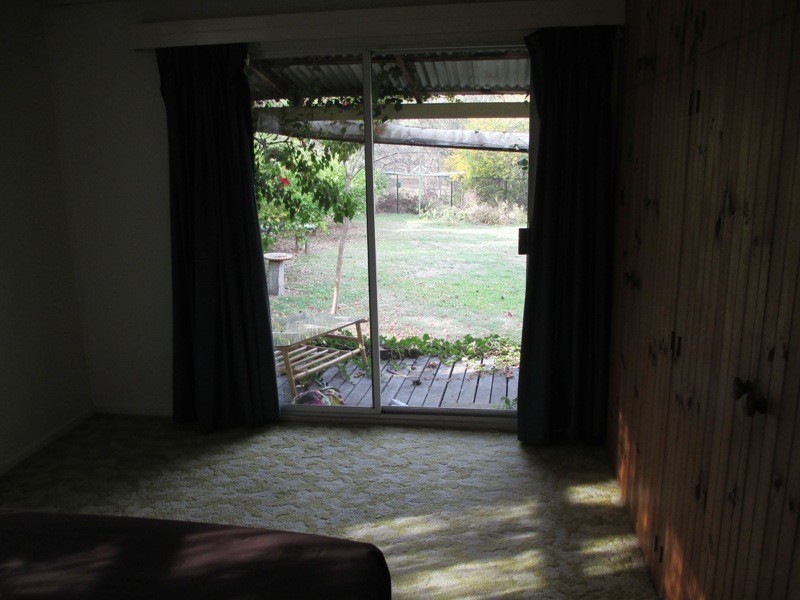 24 Hillside Avenue, Eildon VIC 3713