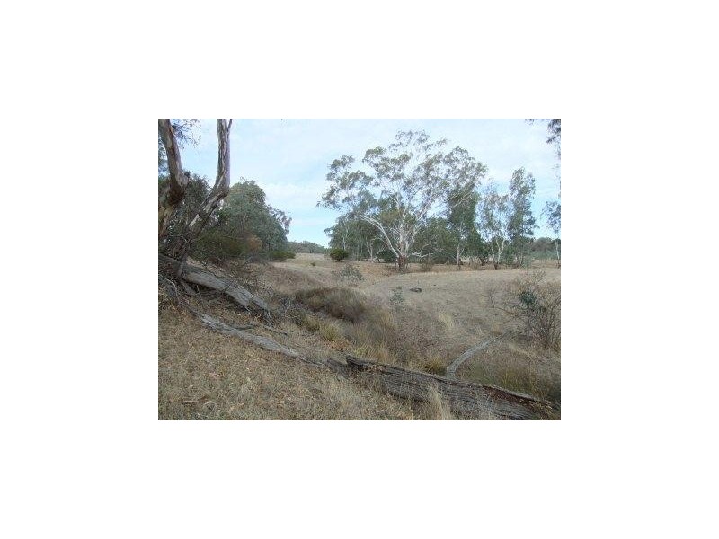 * Sunraysia Highway, Stuart Mill VIC 3478