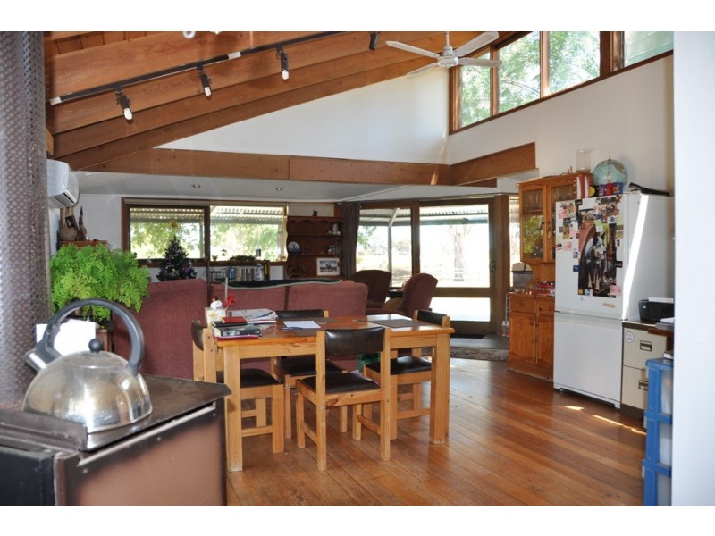 460 West Bunbartha Road, Tallygaroopna VIC 3634