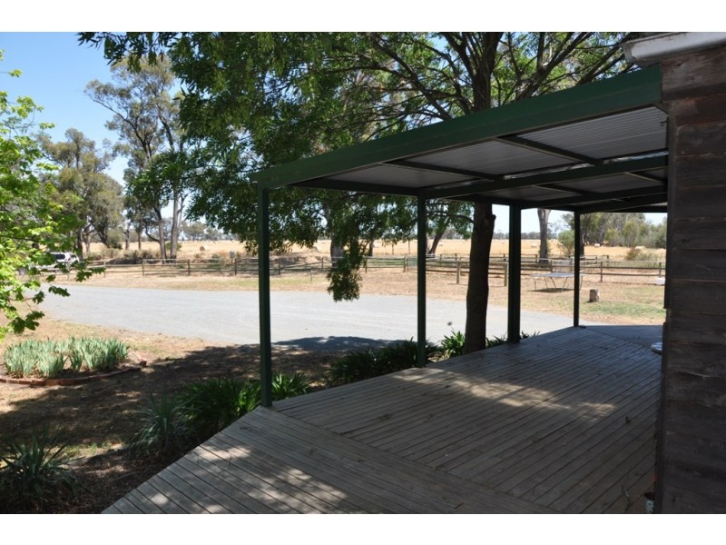 460 West Bunbartha Road, Tallygaroopna VIC 3634