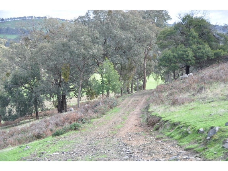 1480 Highlands Road, Whiteheads Creek VIC 3660