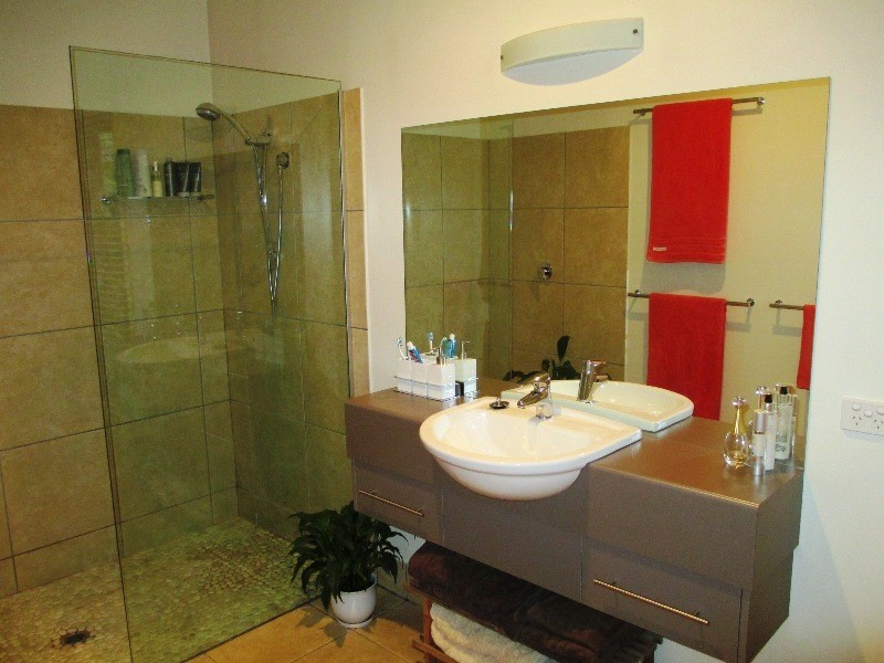 32 McMartins Road, Alexandra VIC 3714