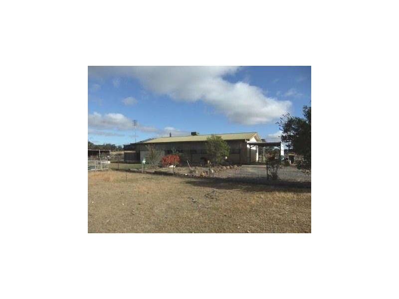 155 Old Wedderburn Road, St Arnaud VIC 3478