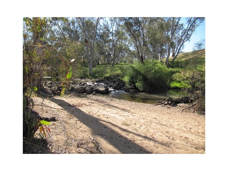 2A Lyall Rd, Redesdale VIC 3444