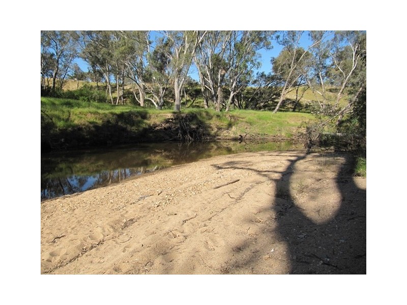 2A Lyall Rd, Redesdale VIC 3444