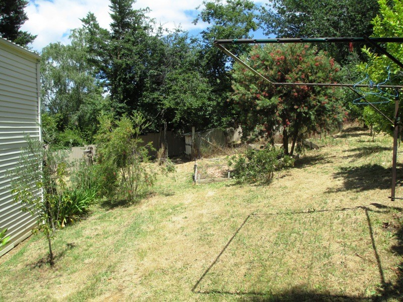 19 Seventh St, Eildon VIC 3713