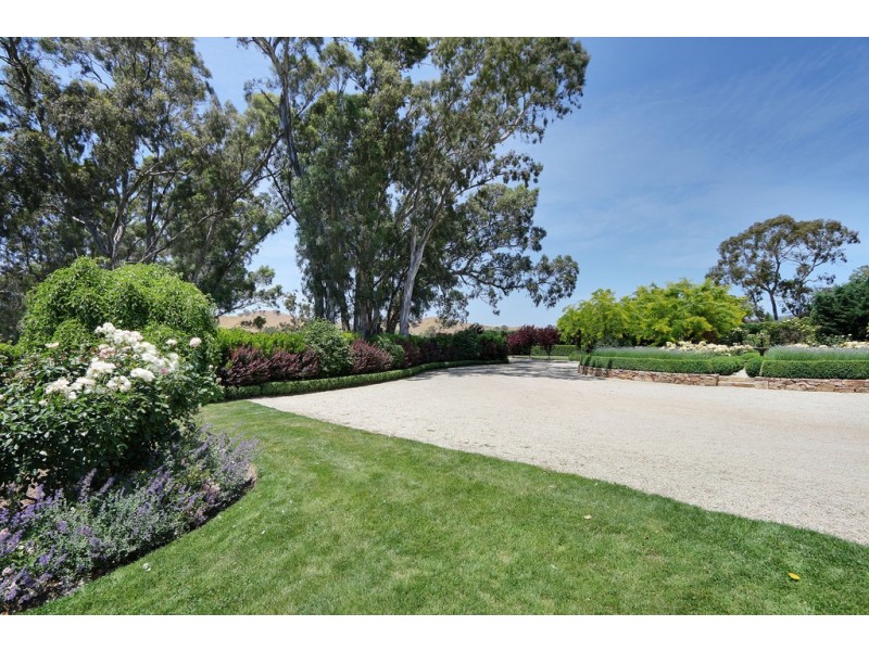 60 Nicholson Road, Yarck VIC 3719