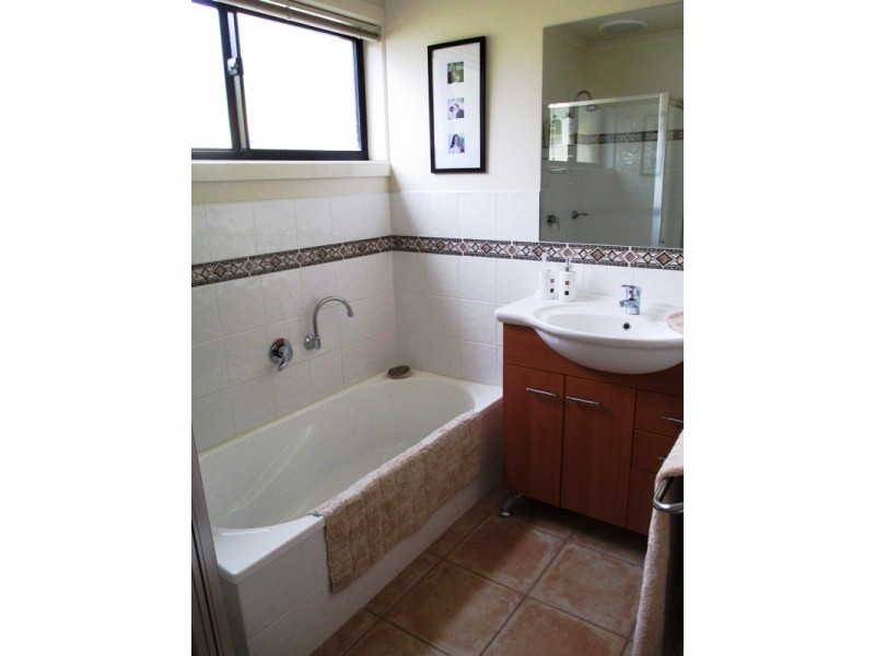 12 Green St, Alexandra VIC 3714