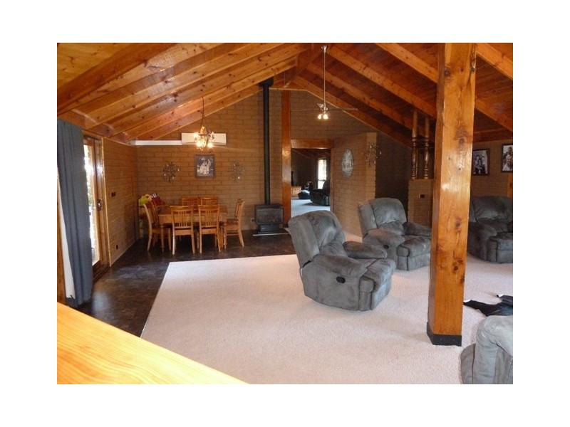 17 Cohen Street, Rochester VIC 3561