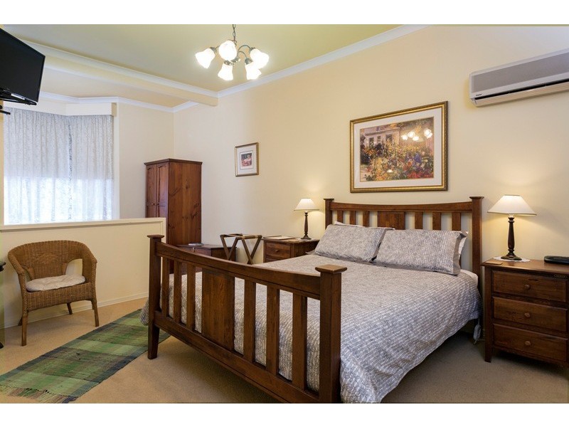 187 High Street, Heathcote VIC 3523