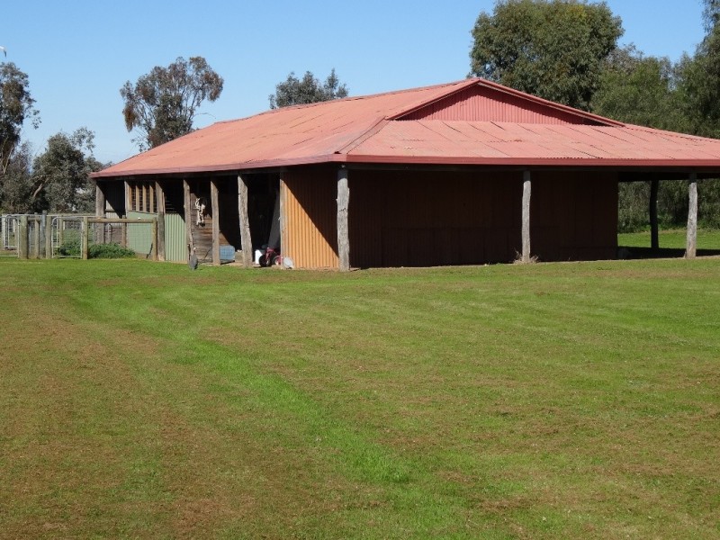 679 Lake Mokoan Road, Chesney Vale VIC 3725