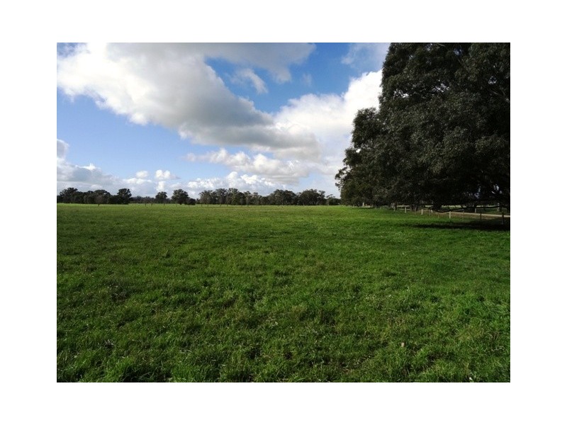 230 Terrett Road, Goomalibee VIC 3673