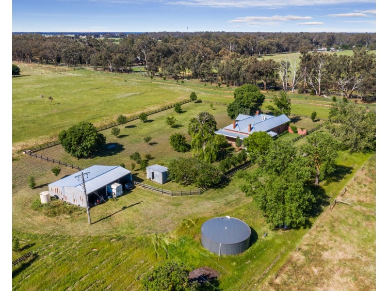 890 Hammond Road, Murchison VIC 3610