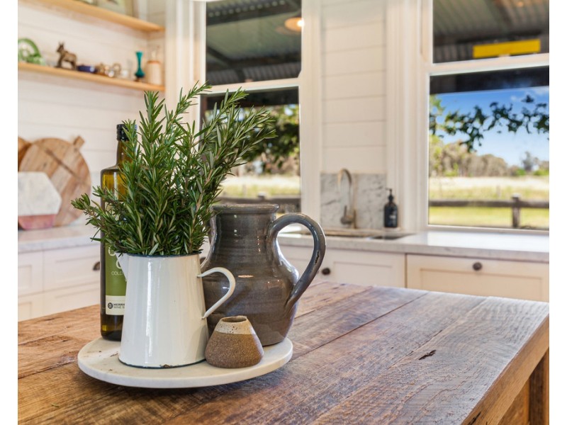 890 Hammond Road, Murchison VIC 3610
