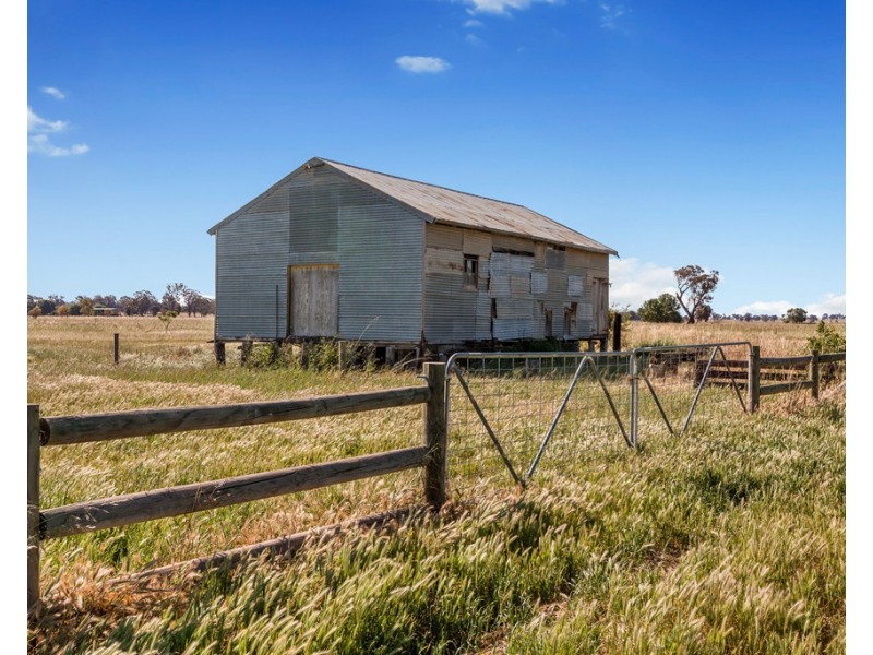 890 Hammond Road, Murchison VIC 3610