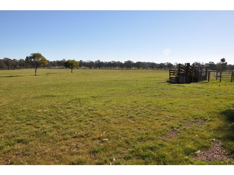 345 Angle Rd, Murchison VIC 3610
