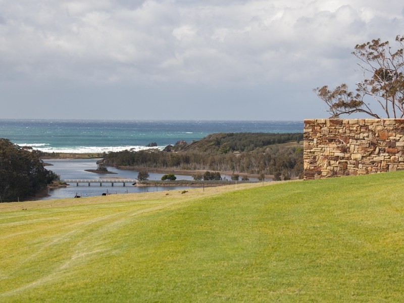 853 Old Highway, Narooma NSW 2546