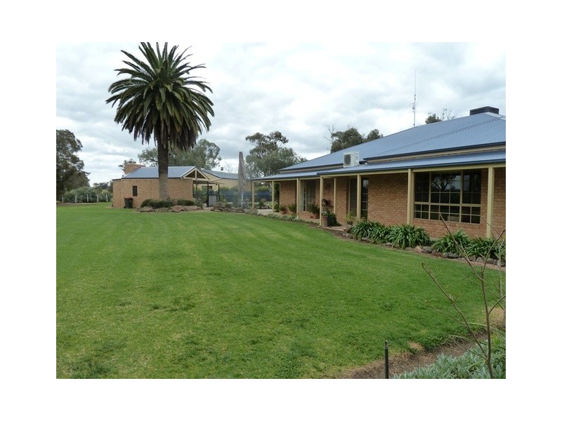. Perricoota Road, Moama NSW 2731