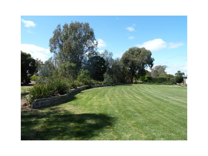 . Perricoota Road, Moama NSW 2731