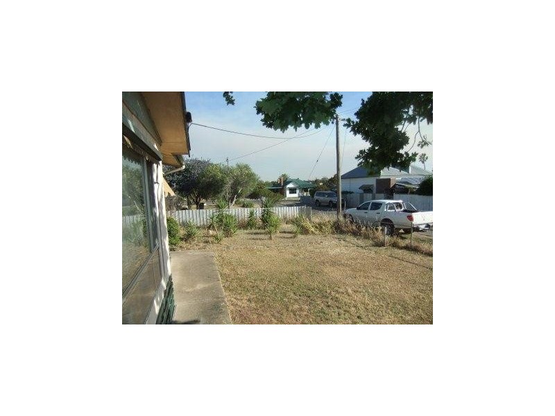 4 Grant  Street, St Arnaud VIC 3478