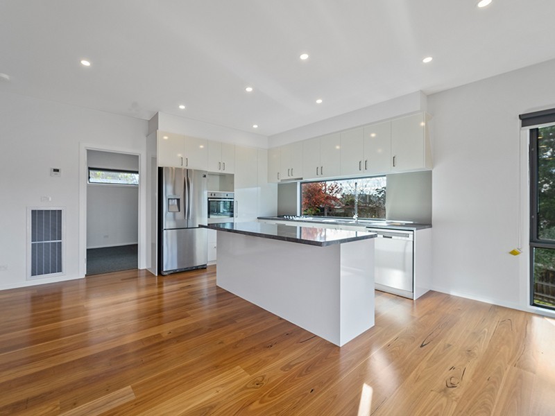 8 George St, Alexandra VIC 3714