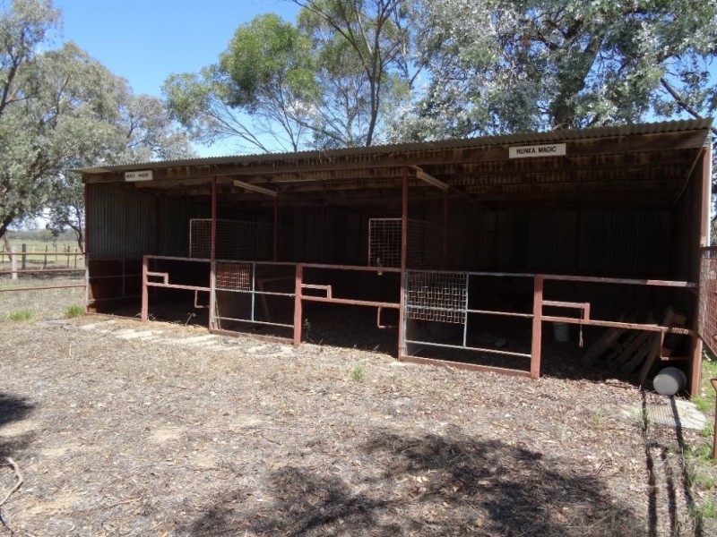112 Arundels Lane, Wangaratta South VIC 3678