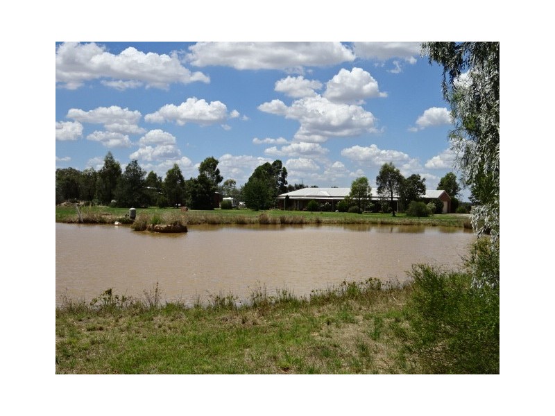 60 Point Road, Echuca VIC 3564