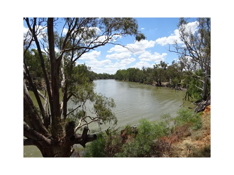 60 Point Road, Echuca VIC 3564