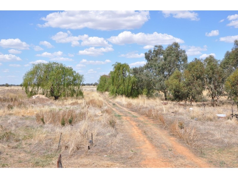 1160 Sidebottoms Road, Pine Lodge VIC 3631