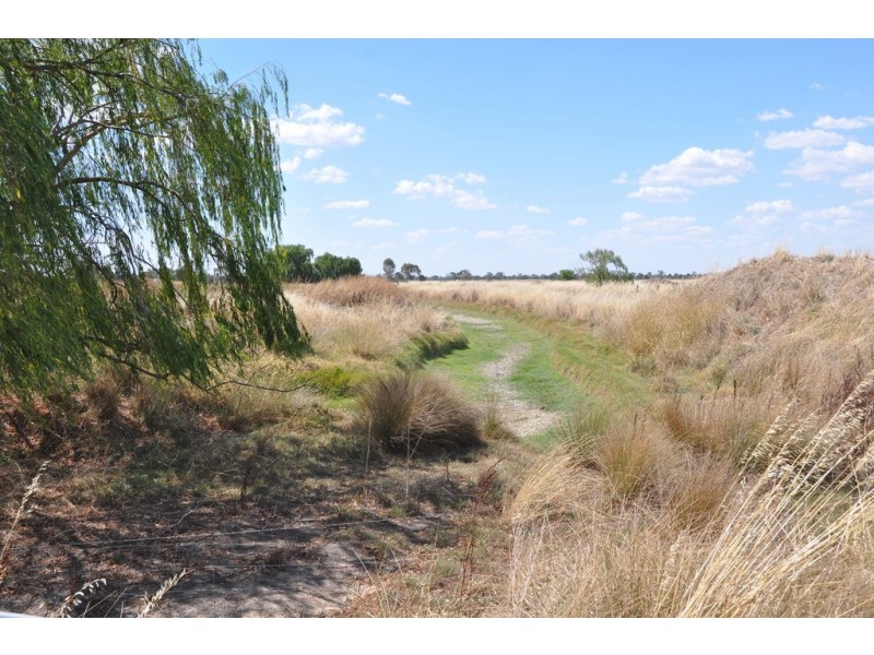 1160 Sidebottoms Road, Pine Lodge VIC 3631