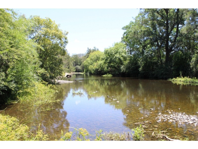 - Salisbury Road, Dungog NSW 2420