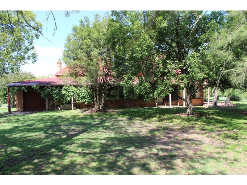 - Salisbury Road, Dungog NSW 2420