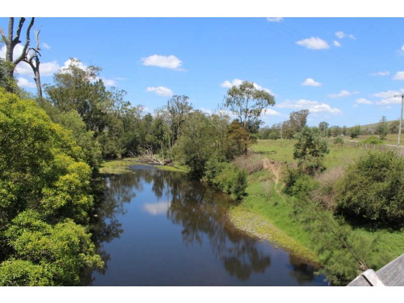 - Salisbury Road, Dungog NSW 2420